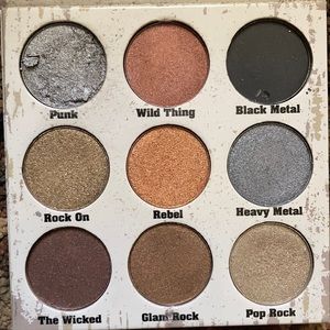 Glam Metals Crown Pro Eyeshadow Palette